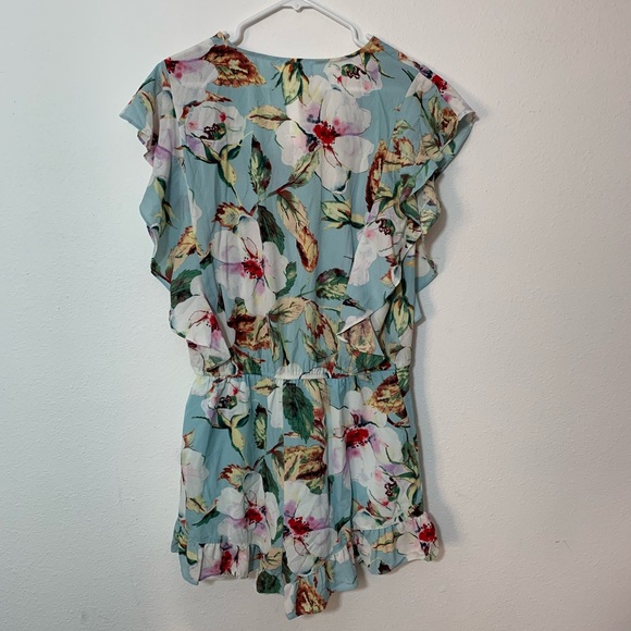 Whyte Eyelash Floral Print Ruffle Romper Sz Large - Picture 3 of 3
